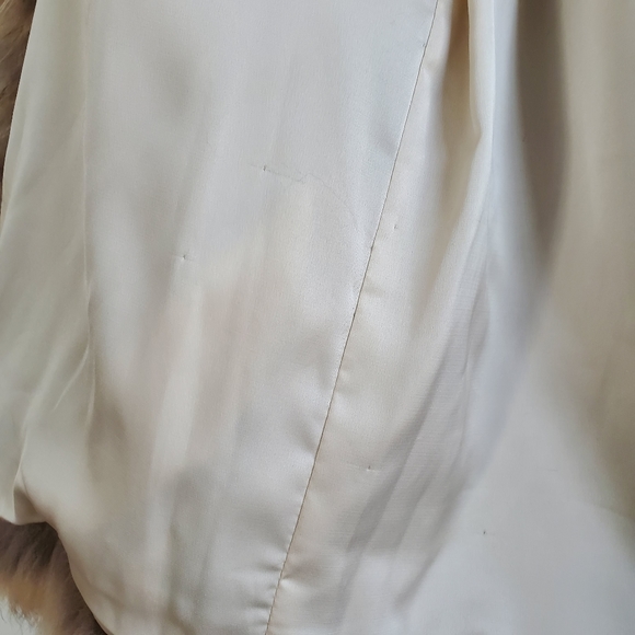 NWT Alice + Olivia 100% Asiatic Raccon Fur Coat - Picture 15 of 16